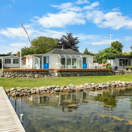 Semesterbostad Jorek - 10m To The Fjord By Interhome Munkebo