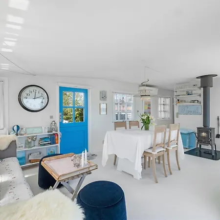 Jorek - 10m To The Fjord By Interhome Munkebo