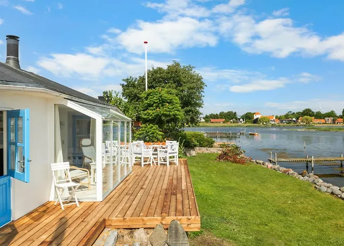 Jorek - 10m To The Fjord By Interhome *