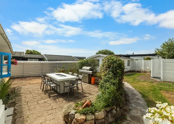 Jorek - 10m To The Fjord By Interhome Munkebo